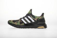 Load image into Gallery viewer, Ultra Boost 4.0 Bape Camo